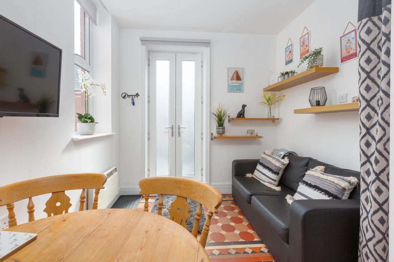 Charles Alexander Short Stay - Clifton Drive Beach Retreat Lytham St Annes Extérieur photo