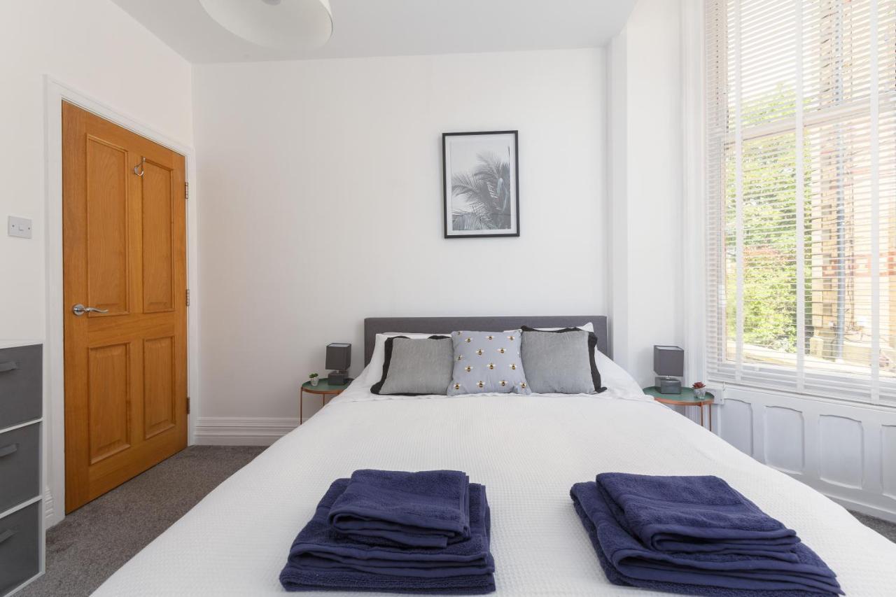 Charles Alexander Short Stay - Clifton Drive Beach Retreat Lytham St Annes Extérieur photo
