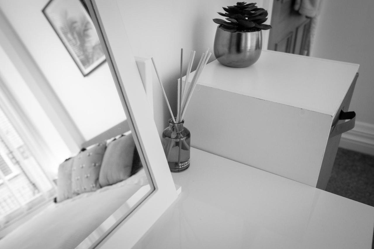 Charles Alexander Short Stay - Clifton Drive Beach Retreat Lytham St Annes Extérieur photo